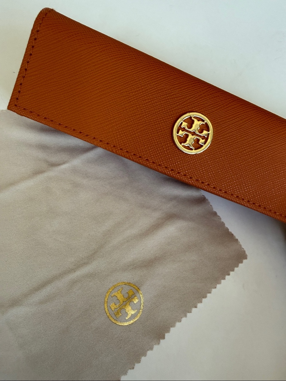 Tory Burch Eye Glass Case with Lens Cloth